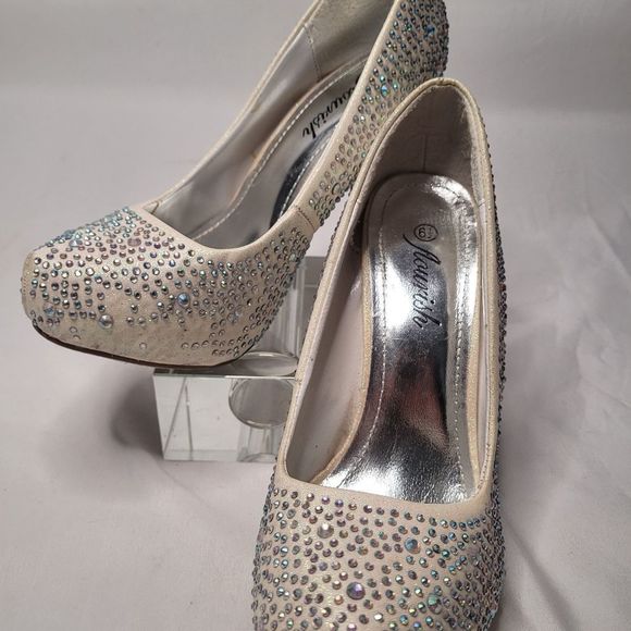 FLOURISH Jeweled Womens Heel 👠 - Picture 2 of 8